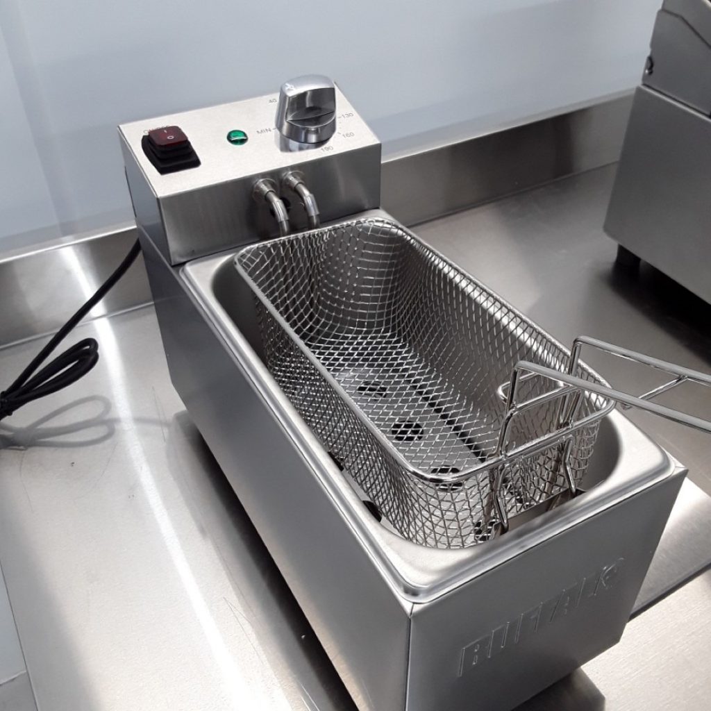 New B Grade Buffalo FC255 Single Table Top Fryer 3L 18cmW x 41cmD x 22cmH H2 Catering Equipment