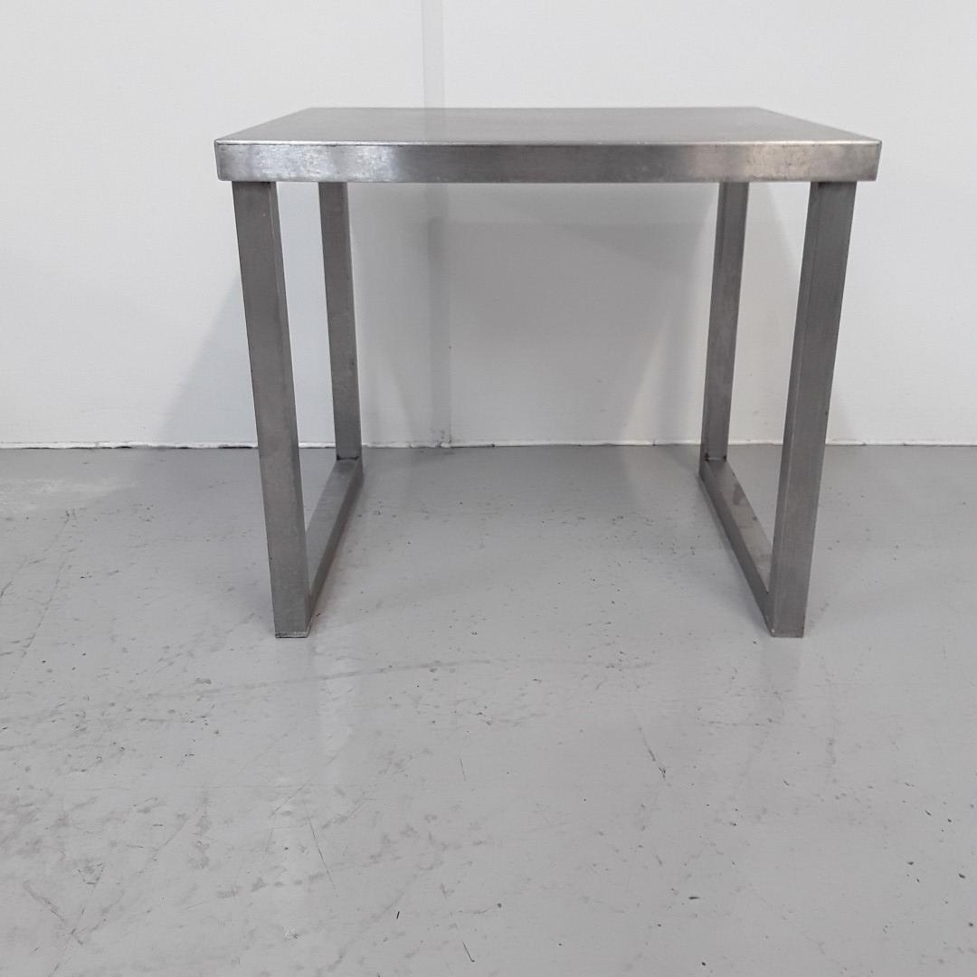 used-stainless-steel-stand-52cmw-x-45cmd-x-45cmh-h2-catering-equipment