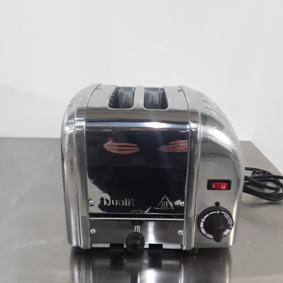 Dualit D2BMHA Used Dualit D2BMHA Toaster 26cmW x 20cmD x 23cmH