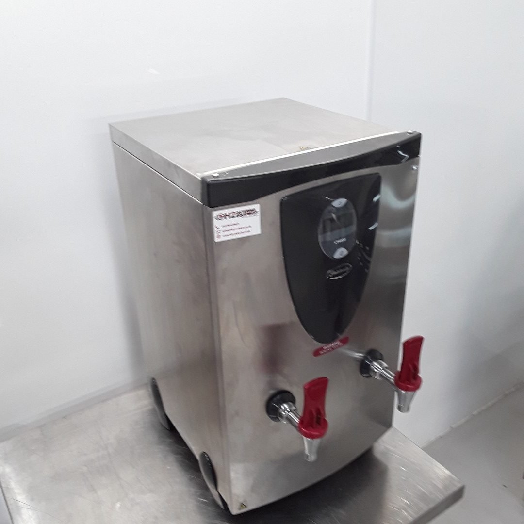 Used Used Instanta CT4000 Hot Water Boiler Auto Fill 36cmW X 51cmD X 61cmH   16812C Rotated 