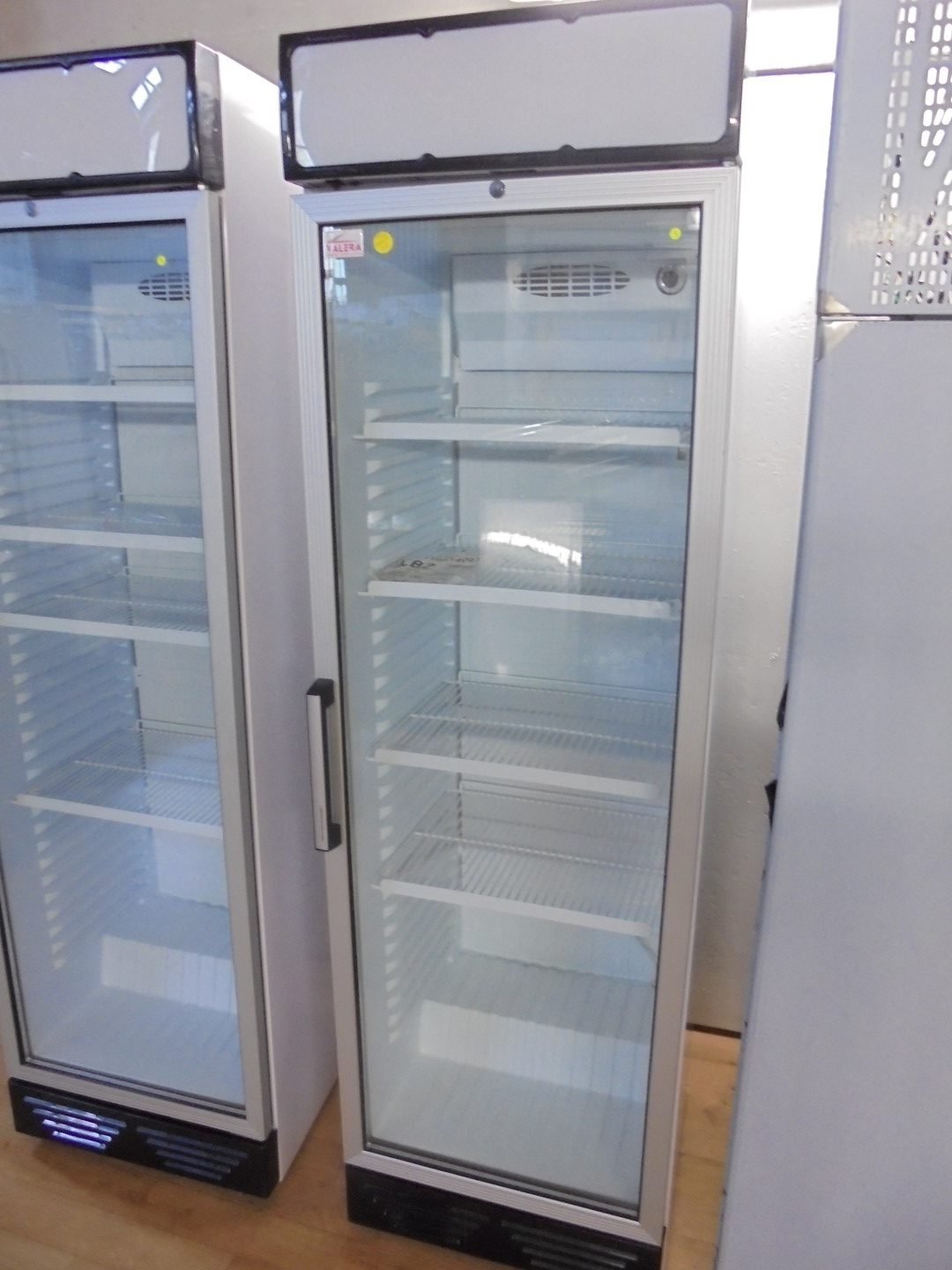 New Valera Glass Fronted Upright Display Fridge 59cmW X 60cmD X 200cmH ...