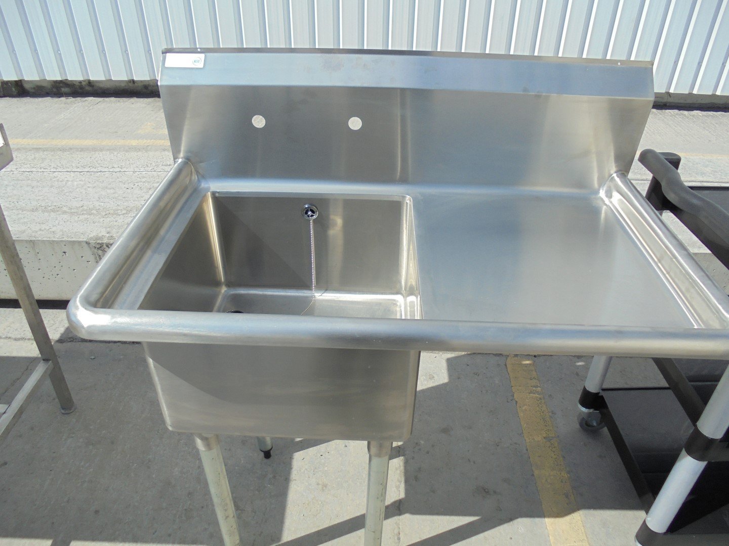 Commercial Stainless Steel Vogue Single Sink 102cmW X 61cmD X 92cmH