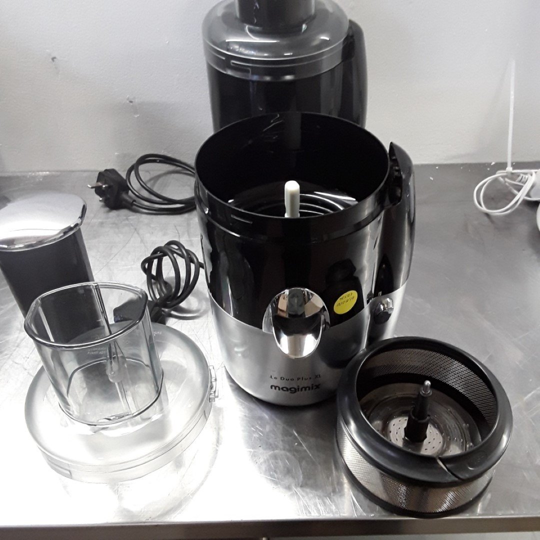Commercial Used Magimix Le Duo Plus XL Juicer 23cmW x 23cmD x 42cmH